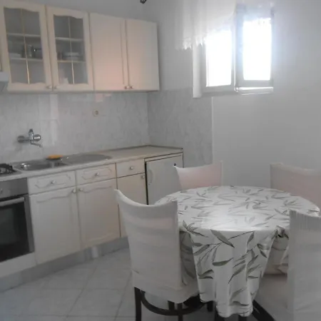 Apartment 8473c *